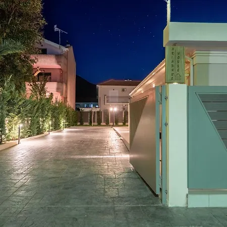 Ariadne's House Nyaraló