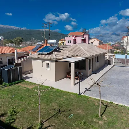 Ariadne's House Nyaraló