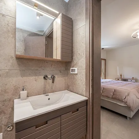 Ariadne's House Számi