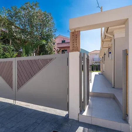 Ariadne's House Nyaraló *