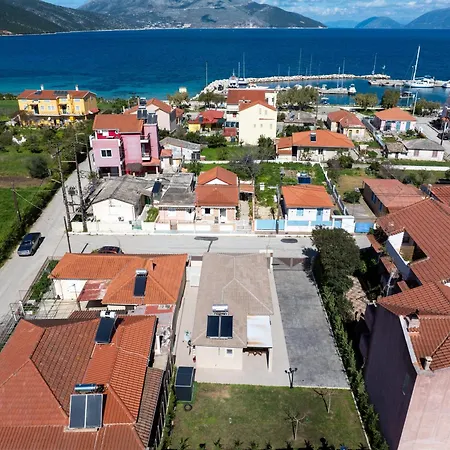Ariadne's House *