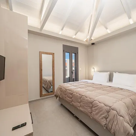 Ariadne's House サミ